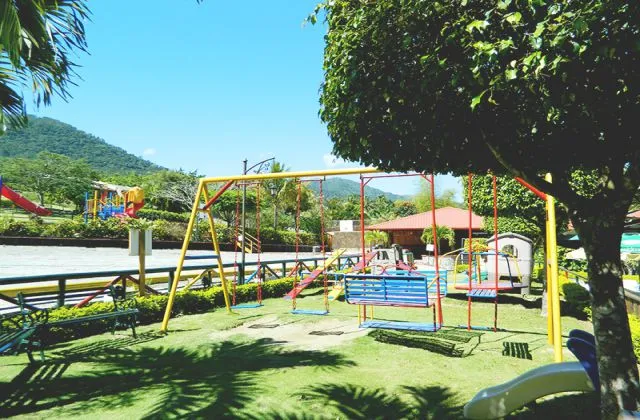 Jarabacoa River Club Resort game children